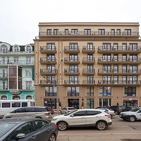 Apartment Vip Royal. центр города.